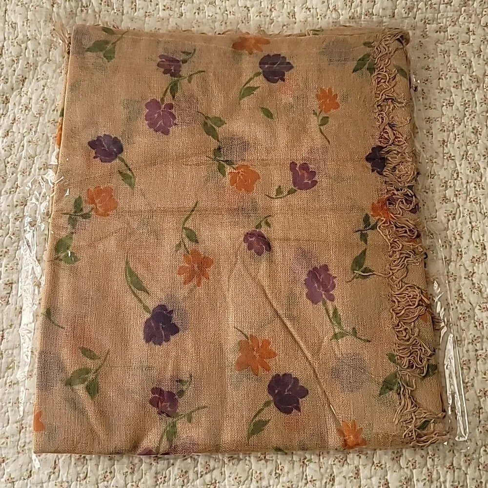 Chan Luu Cashmere And Silk Scarf Valentina Floral New Never Opened - Picture 2 of 5
